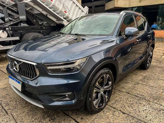 VOLVO XC40 1.5 T5 RECHARGE INSCRIPTION GEARTRONIC
